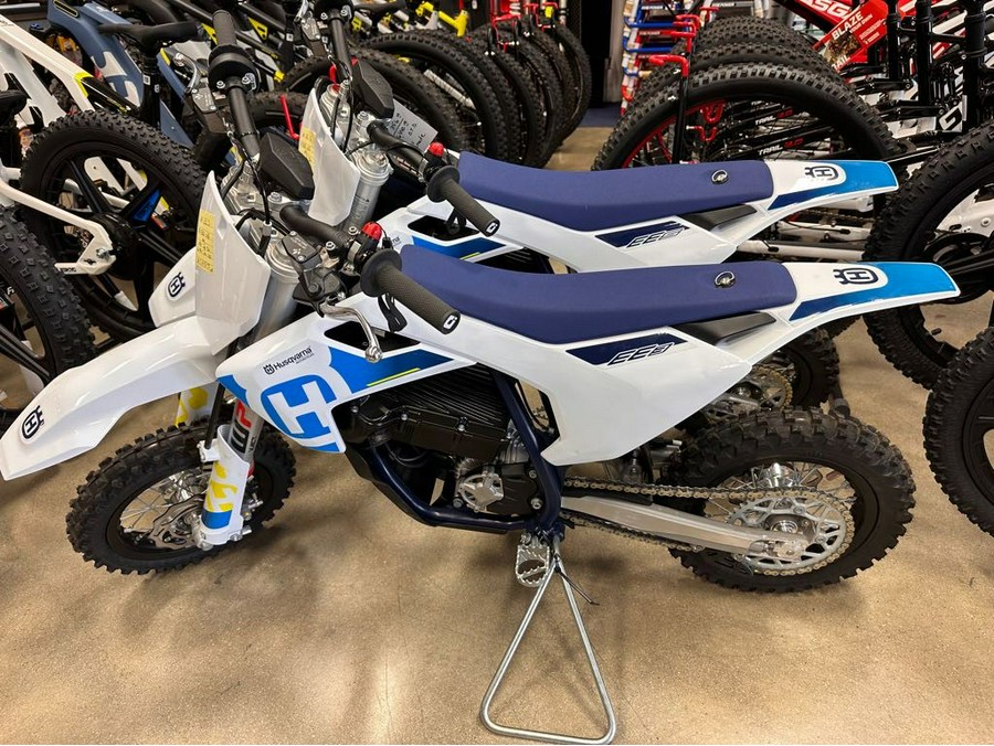 2024 Husqvarna Motorcycles EE 5