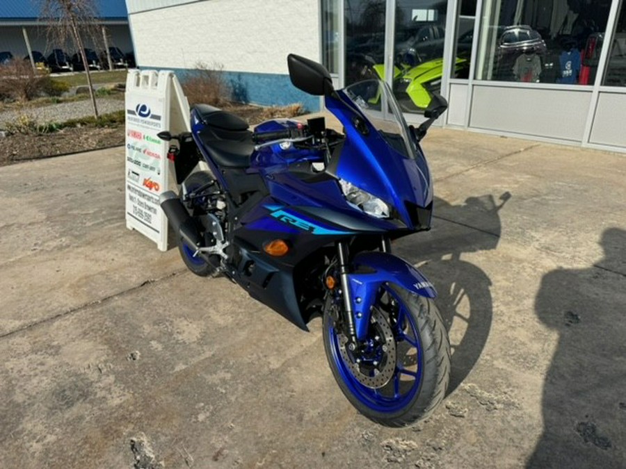 2024 Yamaha YZF R3 Team Yamaha Blue