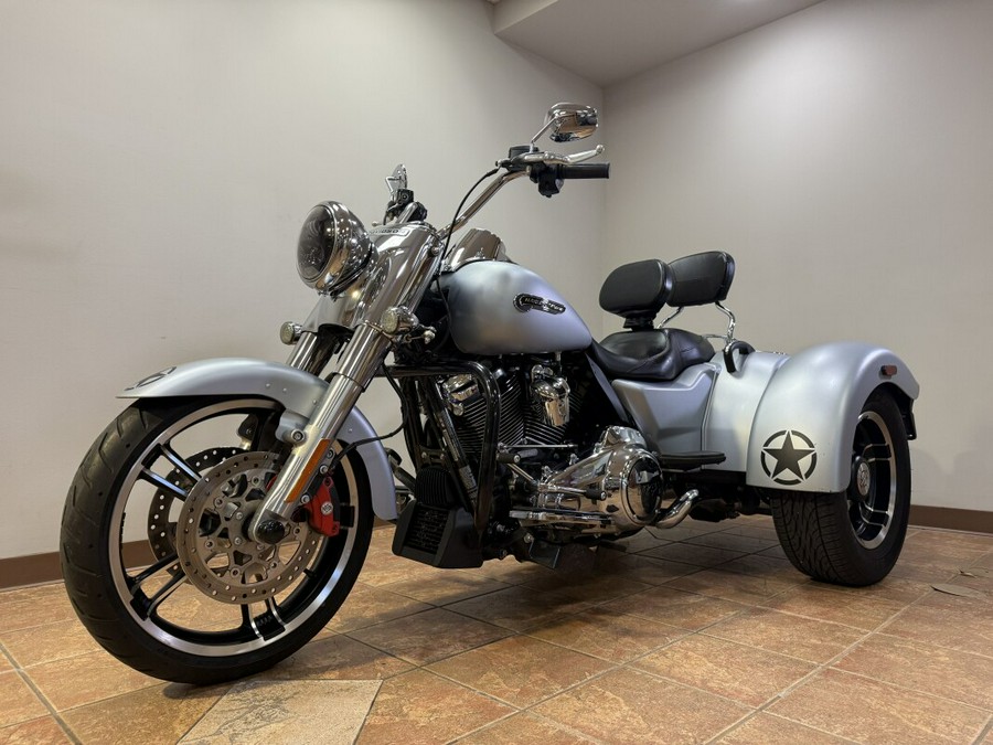 2020 FLRT Freewheeler®