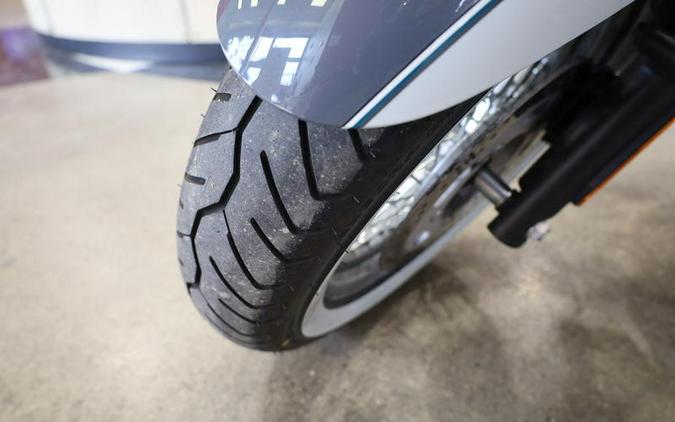 2024 Kawasaki Vulcan® 900 Classic