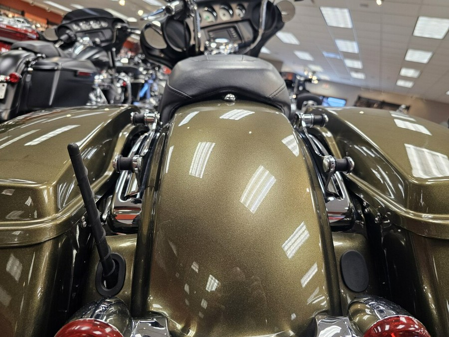 FLHX 2016 Street Glide®