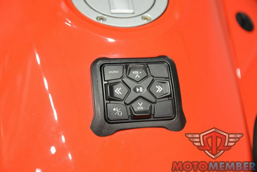 2022 Can-Am Spyder F3 Limited Chrome Wheels