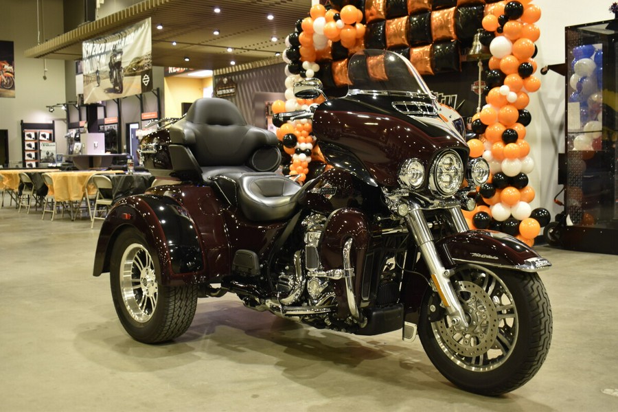 2022 Harley-Davidson Tri Glide Ultra FLHTCUTG