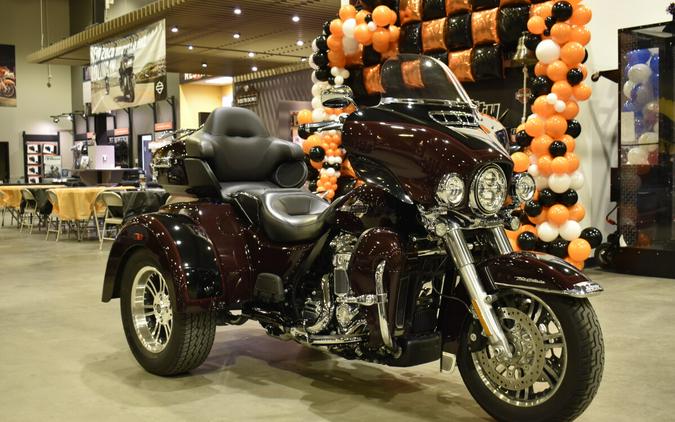 2022 Harley-Davidson Tri Glide Ultra FLHTCUTG