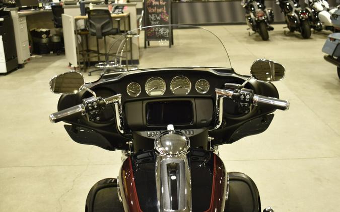 2022 Harley-Davidson Tri Glide Ultra FLHTCUTG