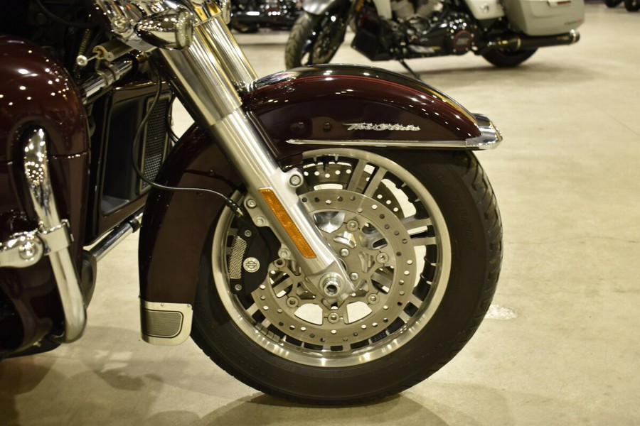 2022 Harley-Davidson Tri Glide Ultra FLHTCUTG