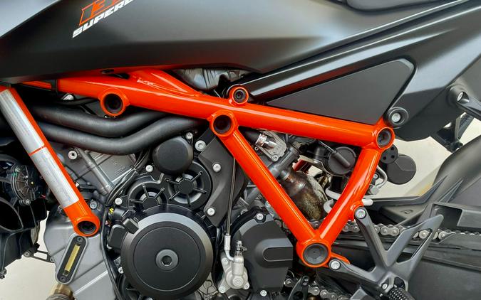 2024 KTM 1390 SUPER DUKE R EVO