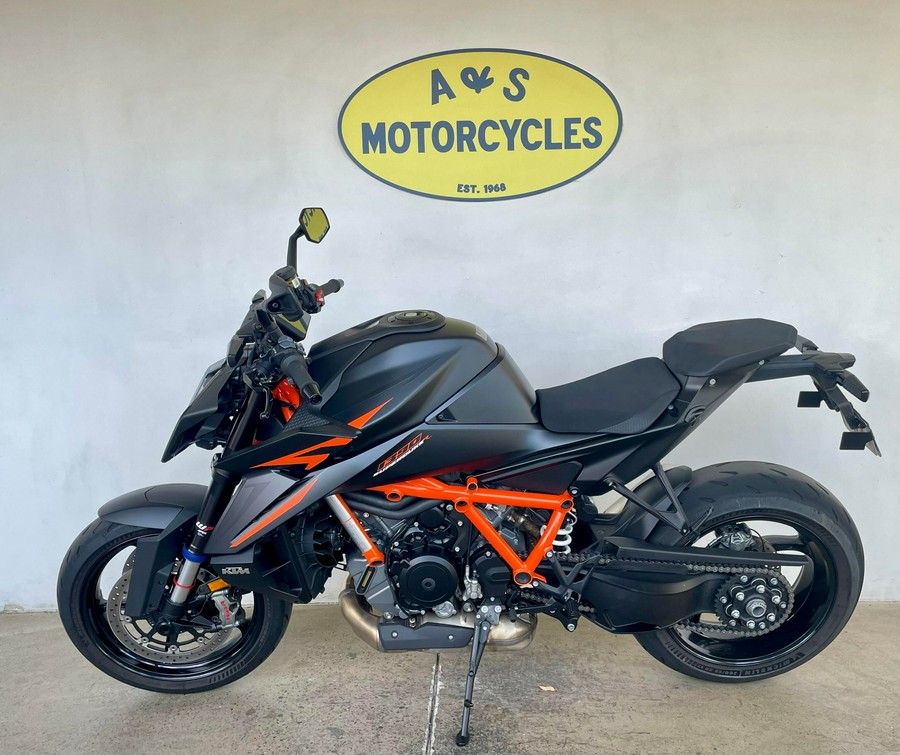 2024 KTM 1390 SUPER DUKE R EVO