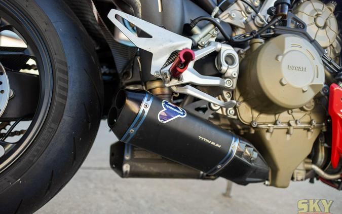 2022 Ducati Streetfighter V4S