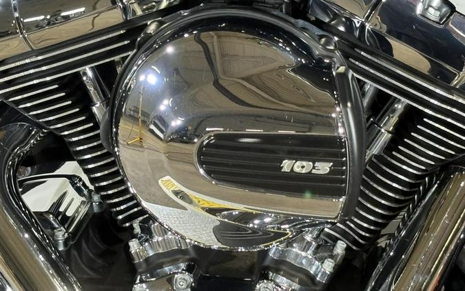 2016 Harley-Davidson® Street Glide® Special Vivid Black