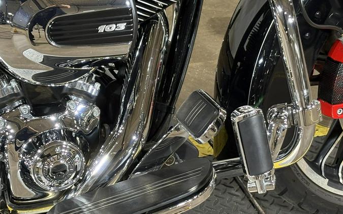 2016 Harley-Davidson® Street Glide® Special Vivid Black