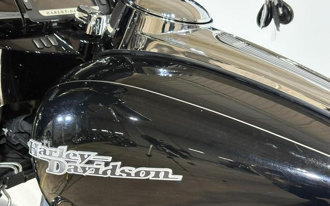2016 Harley-Davidson® Street Glide® Special Vivid Black