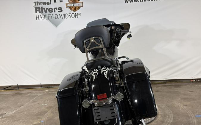 2016 Harley-Davidson® Street Glide® Special Vivid Black