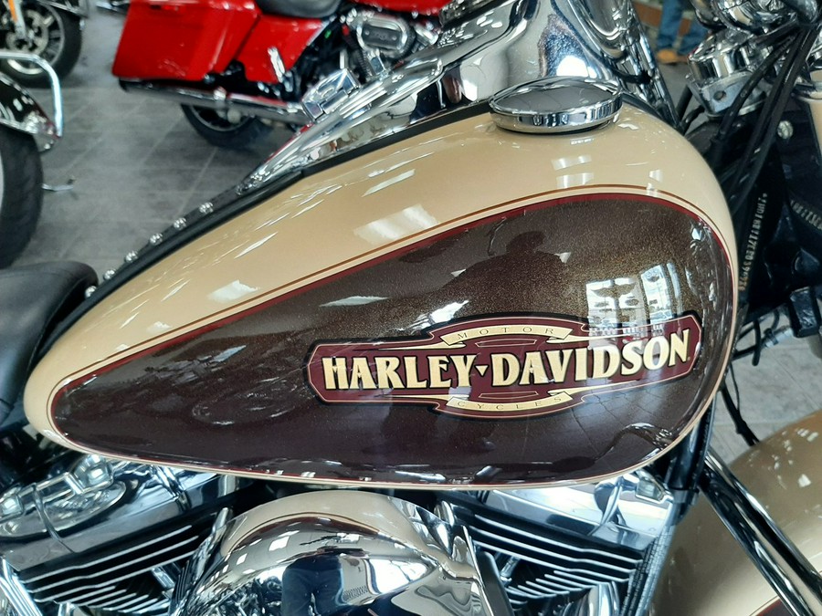 2014 Harley-Davidson® Heritage Classic FLSTCI