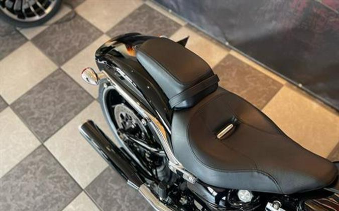 2016 Harley-Davidson Breakout®