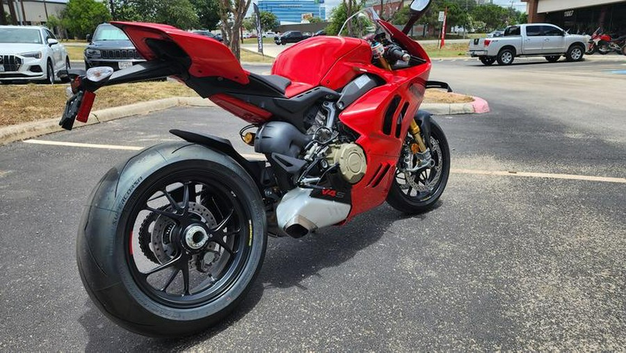 2024 Ducati Panigale V4 S Red