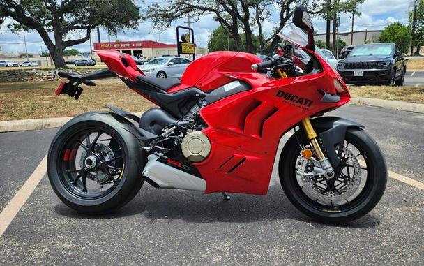 2024 Ducati Panigale V4 S Red