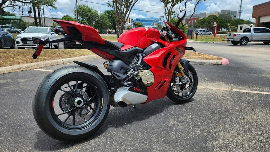 2024 Ducati Panigale V4 S Red