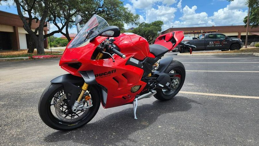 2024 Ducati Panigale V4 S Red