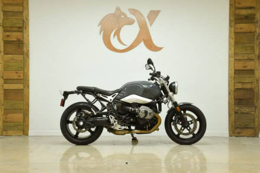 2017 BMW RNINET PURE