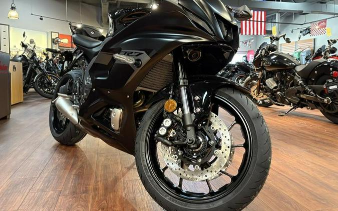 2025 Yamaha YZF-R7