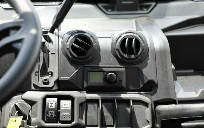 2026 Can-Am Defender MAX DPS CAB HD10
