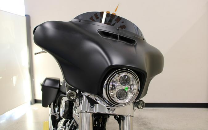 2022 FLHX Street Glide® Special Black Denim