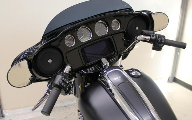 2022 FLHX Street Glide® Special Black Denim