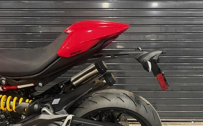2027 Ducati MONSTER PLUS