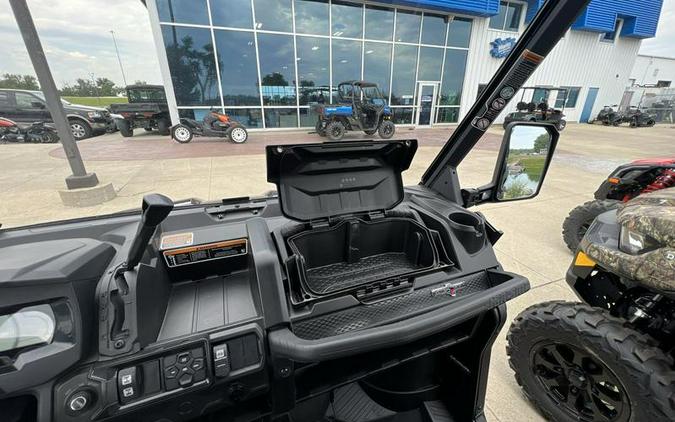 2023 Can-Am® Defender MAX Lone Star HD10