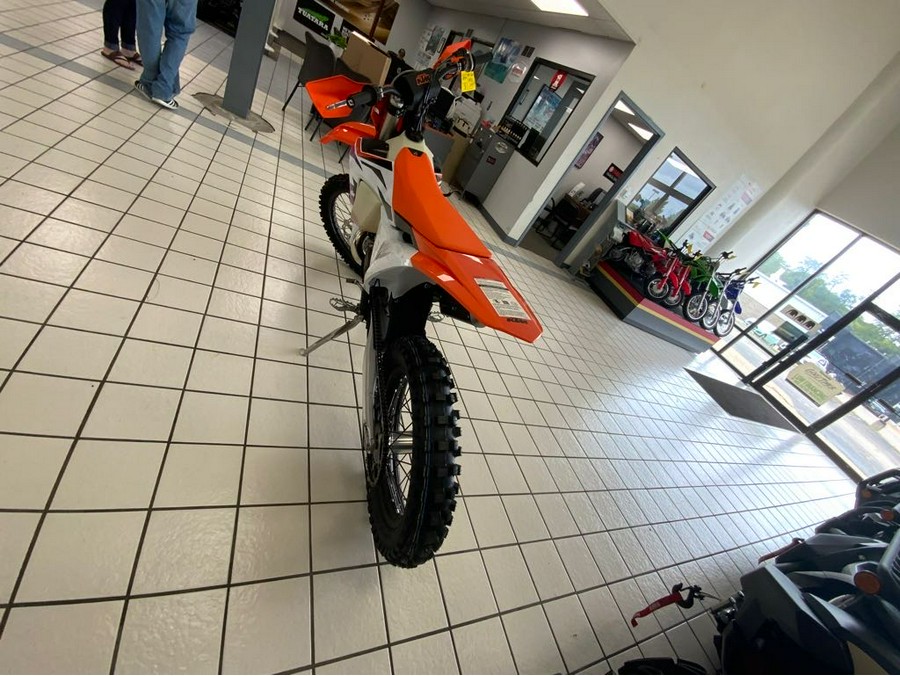 2024 KTM XC 300