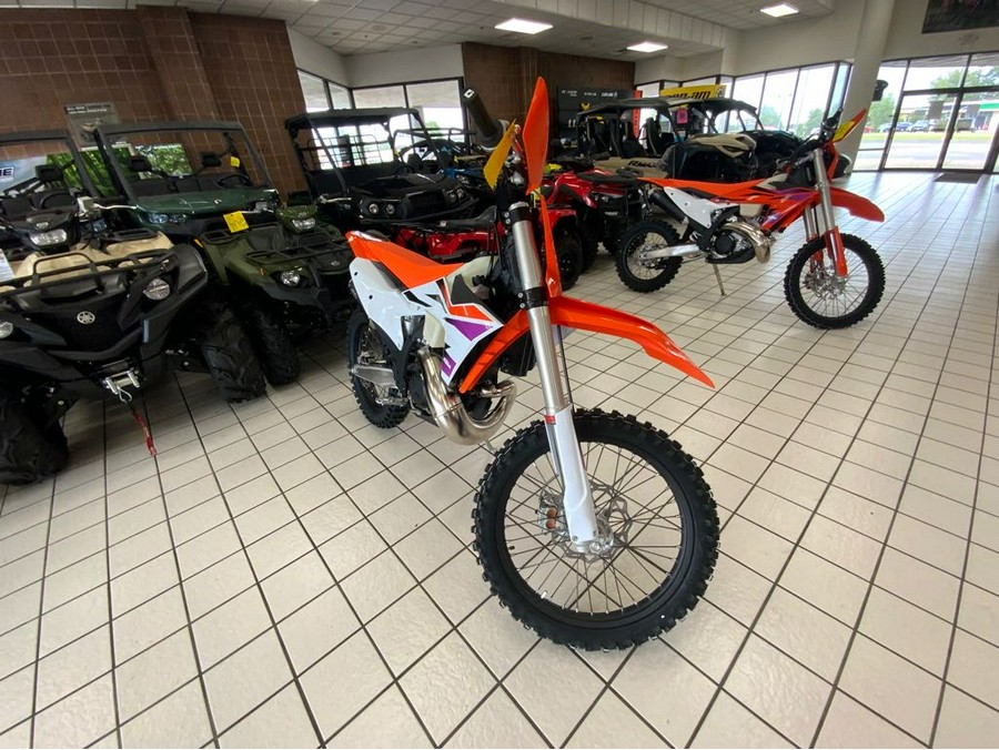 2024 KTM XC 300