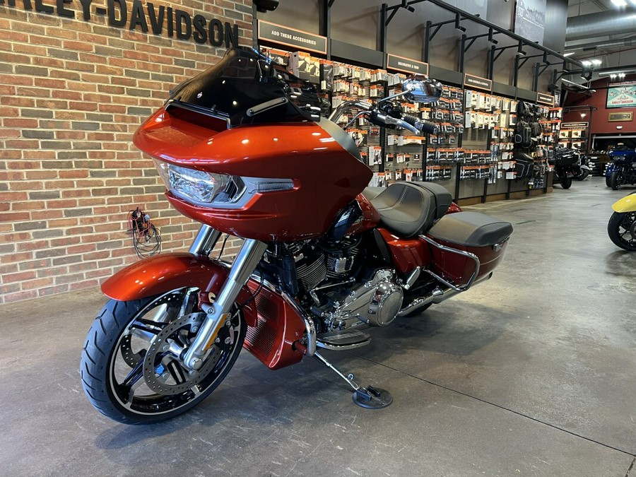 Harley-Davidson® Road Glide® 2024 FLTRX Whiskey Fire