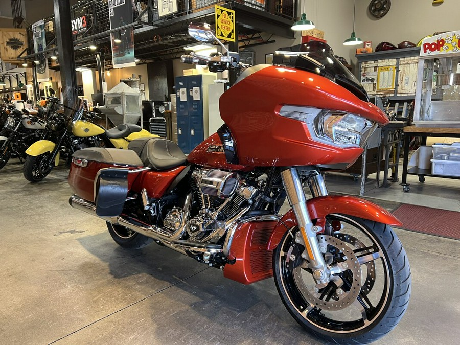 Harley-Davidson® Road Glide® 2024 FLTRX Whiskey Fire