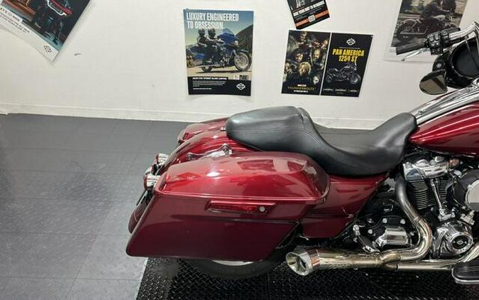 FLHXS 2017 Street Glide Special