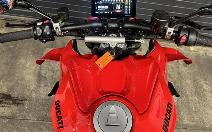2027 Ducati STREETFIGHTER V4