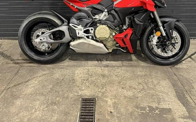 2027 Ducati STREETFIGHTER V4