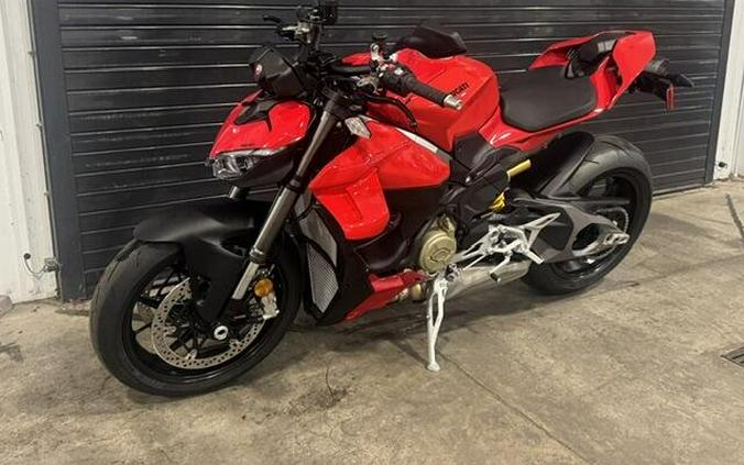 2027 Ducati STREETFIGHTER V4