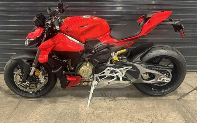2027 Ducati STREETFIGHTER V4