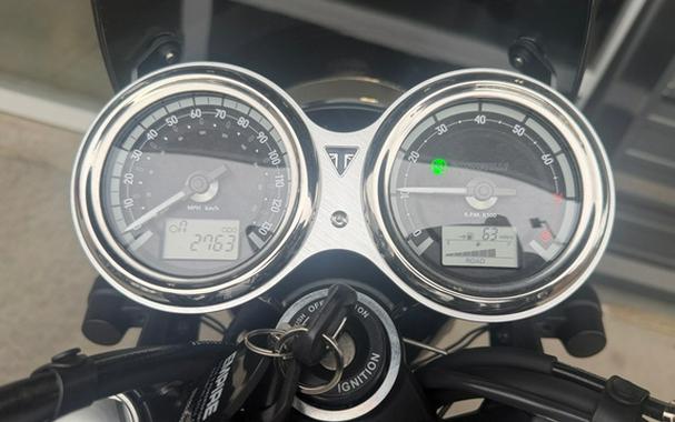 2023 Triumph Bonneville T120 Black
