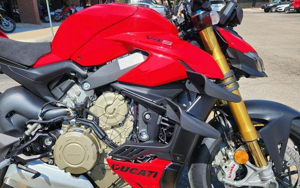 2024 Ducati Streetfighter V4 S Red