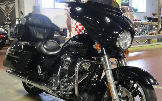 2017 Harley-Davidson Street Glide® Special