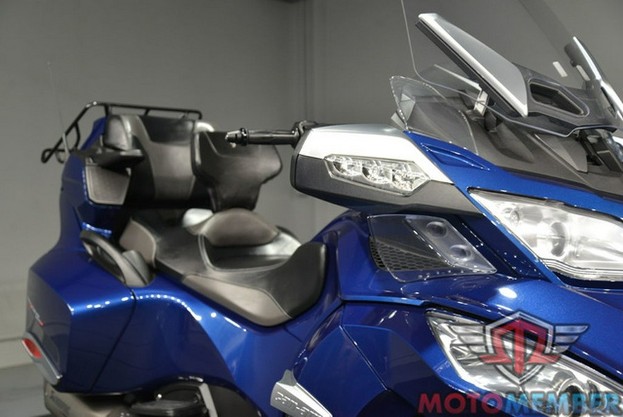 2016 Can-Am Spyder RT 6-Speed Semi-Automatic (SE6)