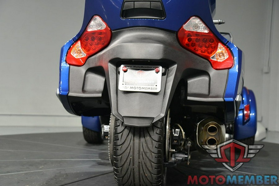 2016 Can-Am Spyder RT 6-Speed Semi-Automatic (SE6)