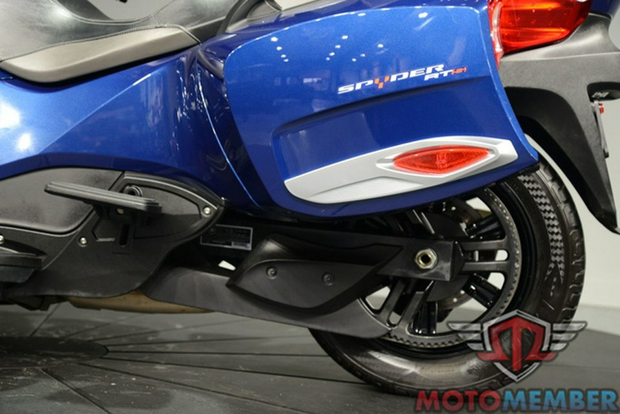 2016 Can-Am Spyder RT 6-Speed Semi-Automatic (SE6)