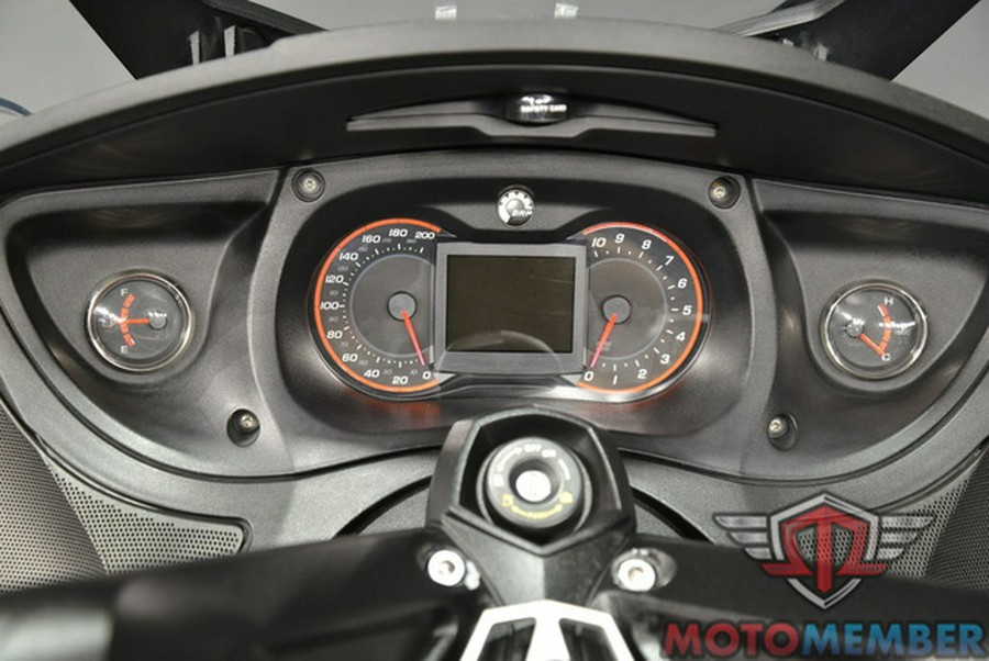 2016 Can-Am Spyder RT 6-Speed Semi-Automatic (SE6)