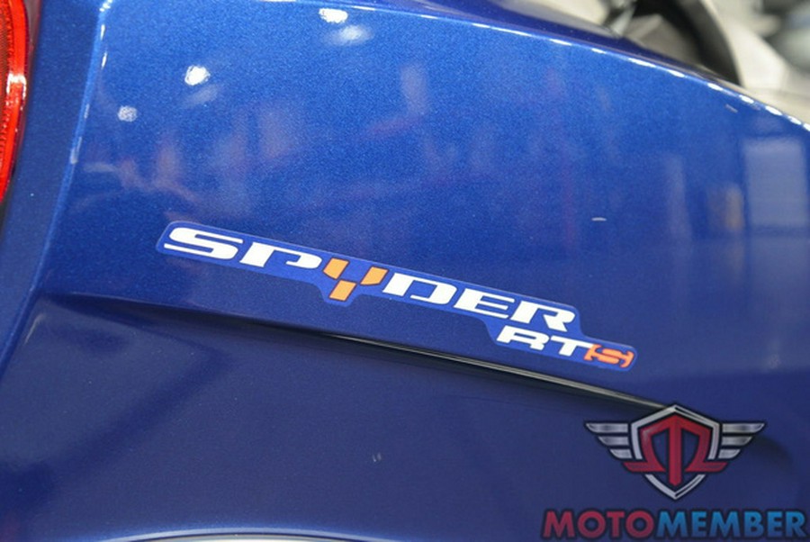 2016 Can-Am Spyder RT 6-Speed Semi-Automatic (SE6)