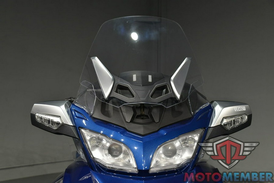 2016 Can-Am Spyder RT 6-Speed Semi-Automatic (SE6)