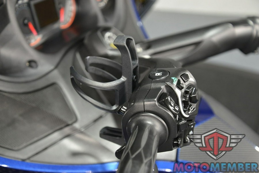 2016 Can-Am Spyder RT 6-Speed Semi-Automatic (SE6)