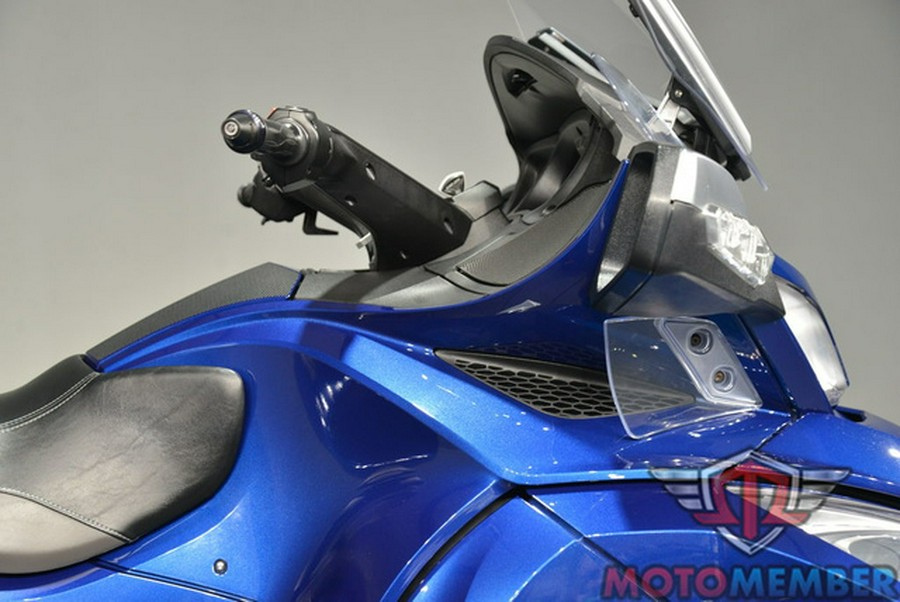 2016 Can-Am Spyder RT 6-Speed Semi-Automatic (SE6)